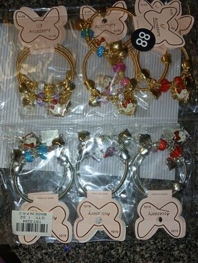 3 #KidsGoldjewlery  #charmbracelets #sanrio #hellokitty